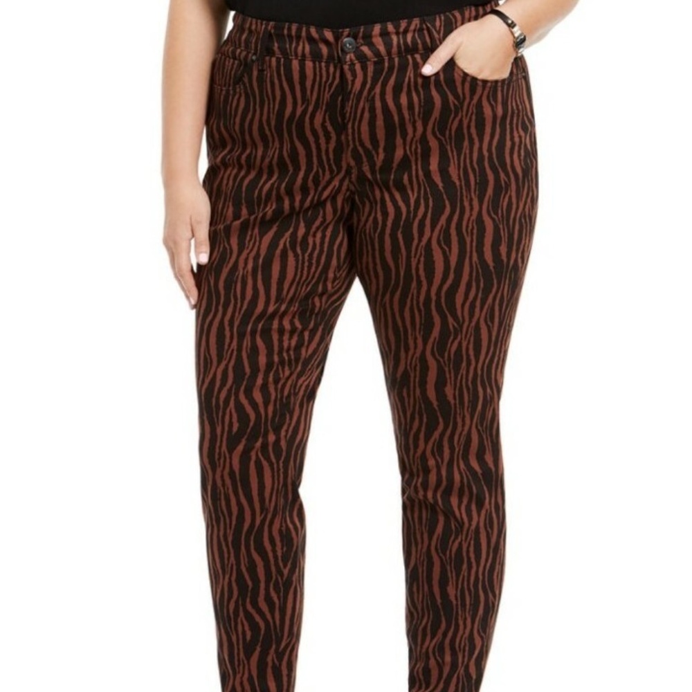 INC International Concepts Women's Tiger Print Skinny Curvy Fit Jeans Plus 18W